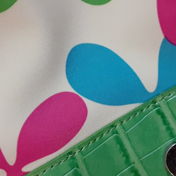 "BCBG" Paris Hand bag - Picture 7 of 10